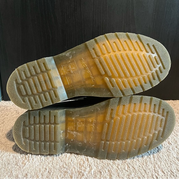 [SOLD ON DEPOP] DR. MARTENS ADRIAN SMOOTH LEATHER TASSEL LOAFERS - Picture 5 of 7